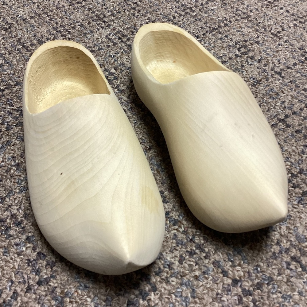 Vintage Kids Wooden Clogs by the Wooden Shoe Factory Holland, Michigan * Kids 11